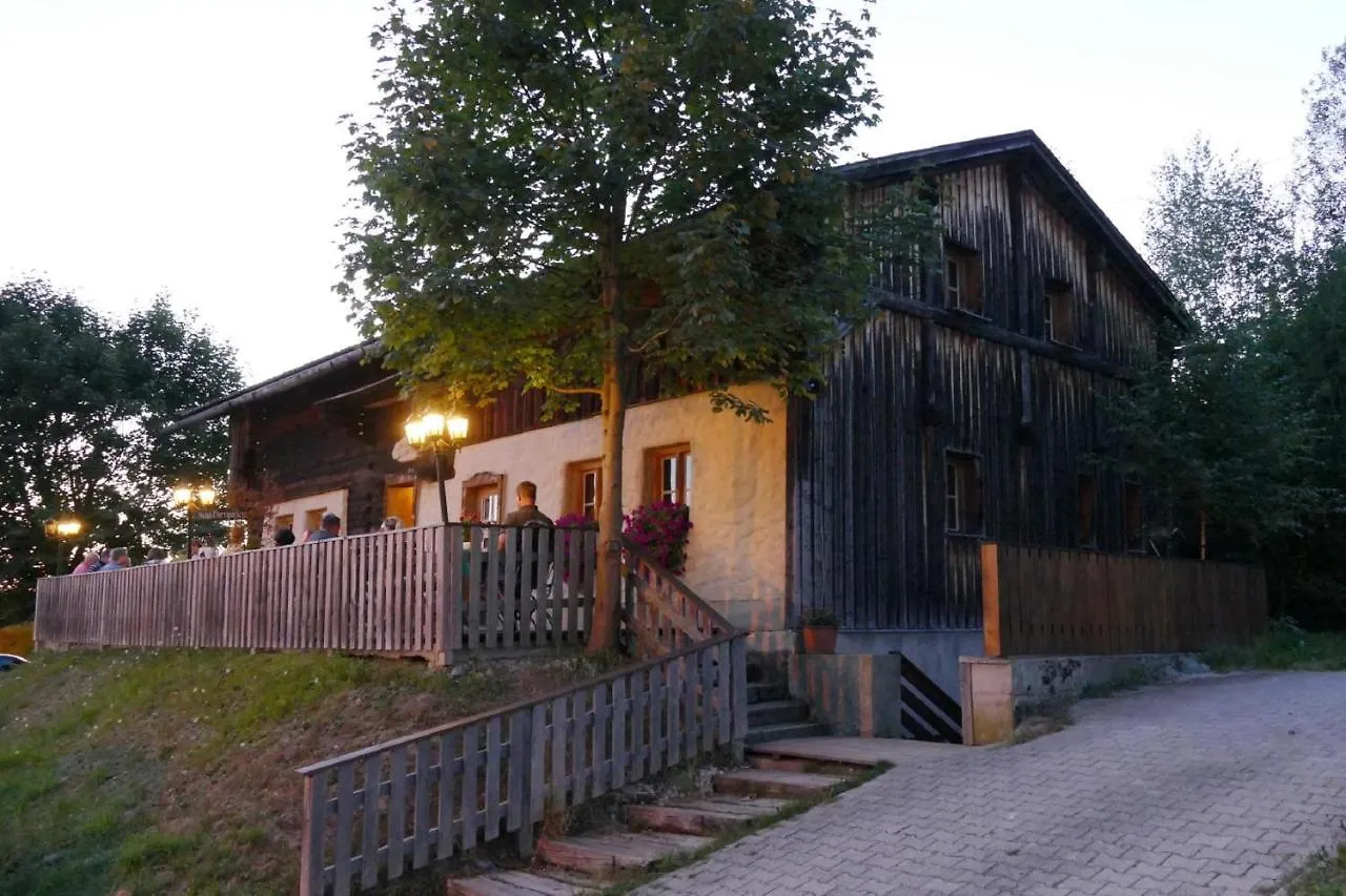 Das Waldlerhaus Lam